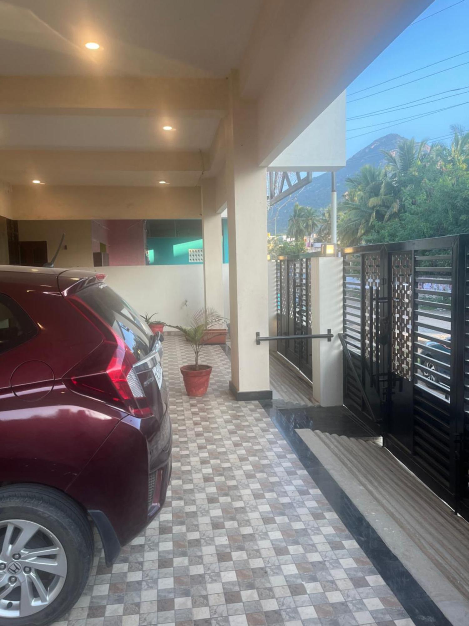 TiruvannāmalaiGirivalam Vista Residencyアパートメント エクステリア 写真